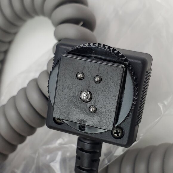 Nikon SC-17 Vintage TTL Remote Cord for SB-15/16-B Flash Manual Box Unused NOS - Picture 9 of 11